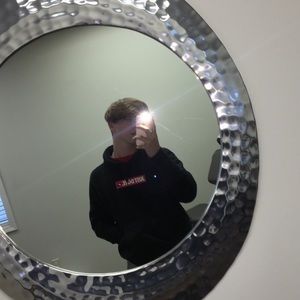 Meet your Posher, Hunter